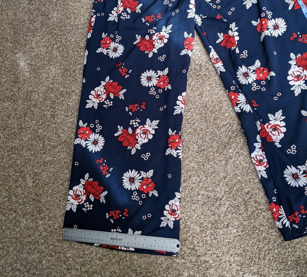 Wrapper jumpsuit - Picture 10 of 12